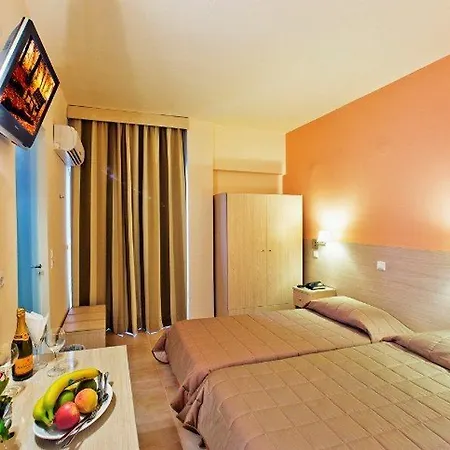Ambassador Hotel 2*