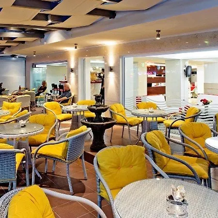 Ambassador 2* Rhodes City