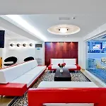 Ambassador Hotel 2*